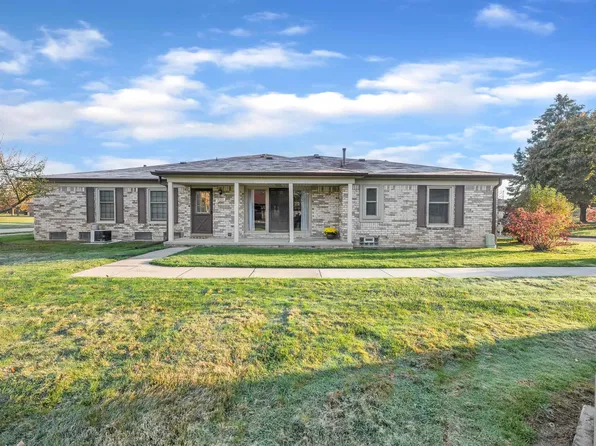 15003 Victoria Ct, Shelby Township, MI 48315