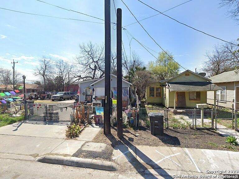 1st image of 2106 SAN FERNANDO ST