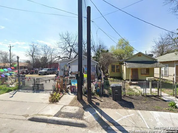 2106 SAN FERNANDO ST, San Antonio, TX 78207