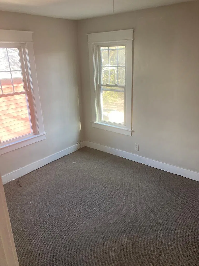 310 E Main Street - 2B — Photo 3