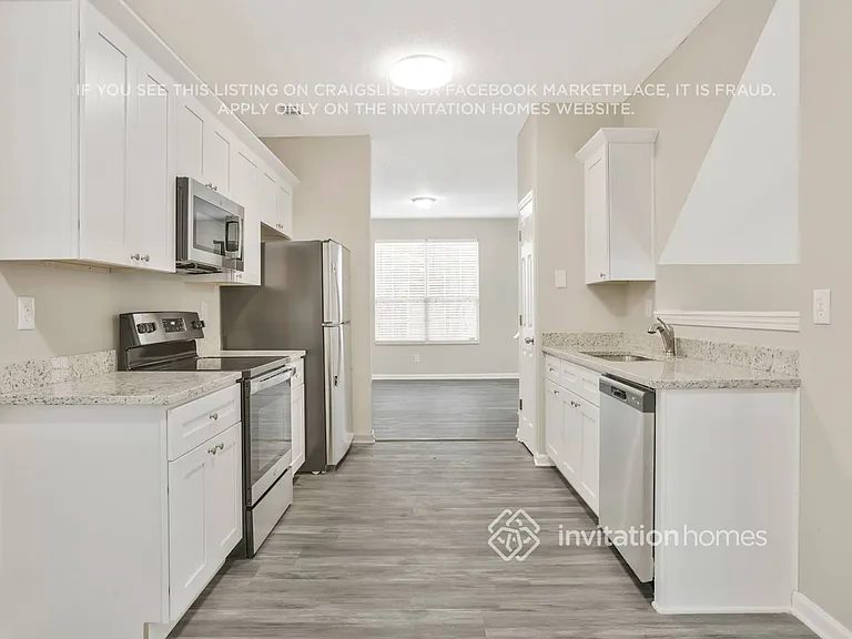 6530 Lake Mill Ct — Photo 4
