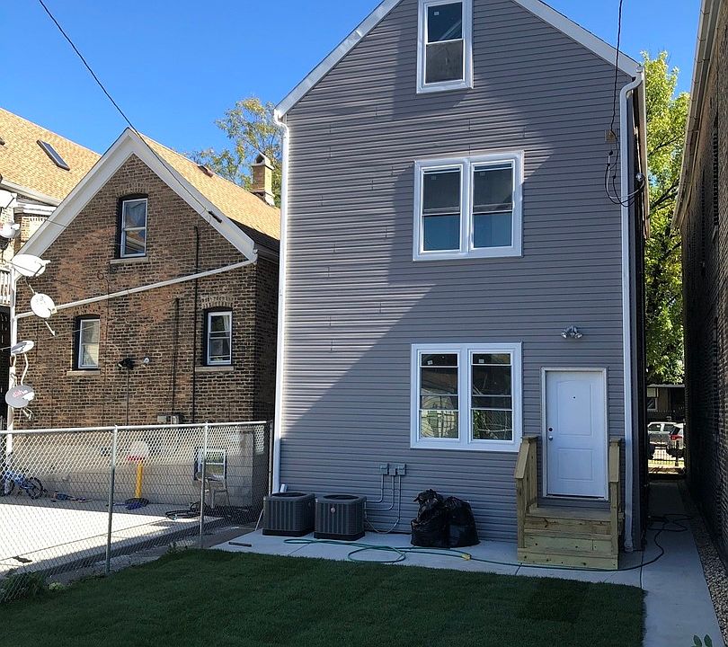2nd image of 3618 S Wood St