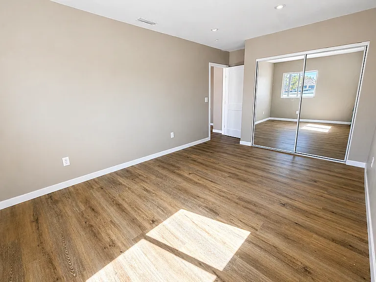 2217 Border Ave #C — Photo 5