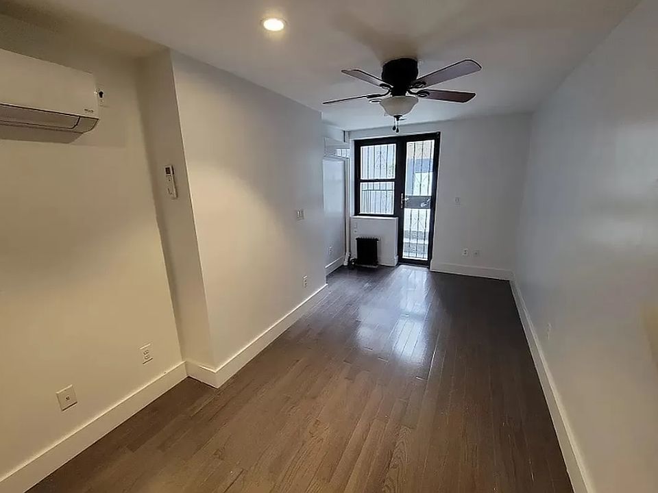 1st image of 347 W 29th St