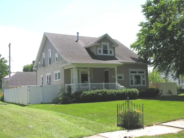 1020 State St, Osage, IA 50461