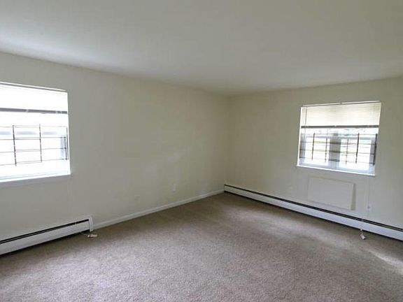 5th image of 262 E Cliveden St APT 211