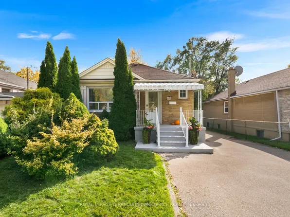 69 Nipigon Ave, Toronto, ON M2M 2V9