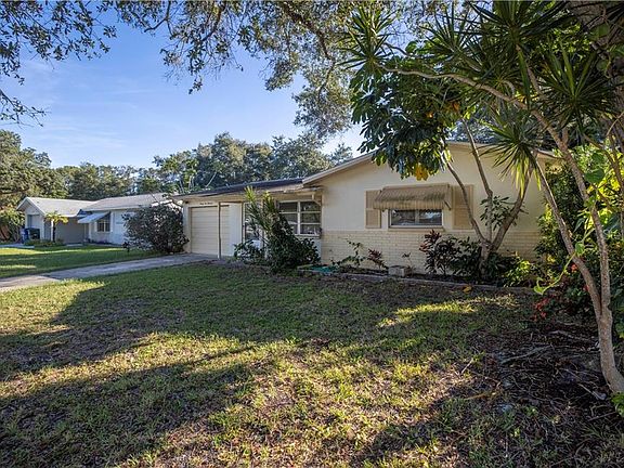 2nd image of 2219 Lauren Dr