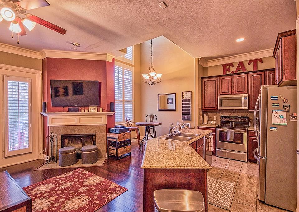 1st image of 5804 La Vista Dr