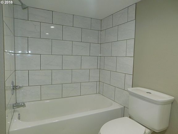 5th image of 1396 Tripp St SE