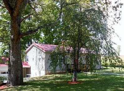 4th image of 121 Marys Ln