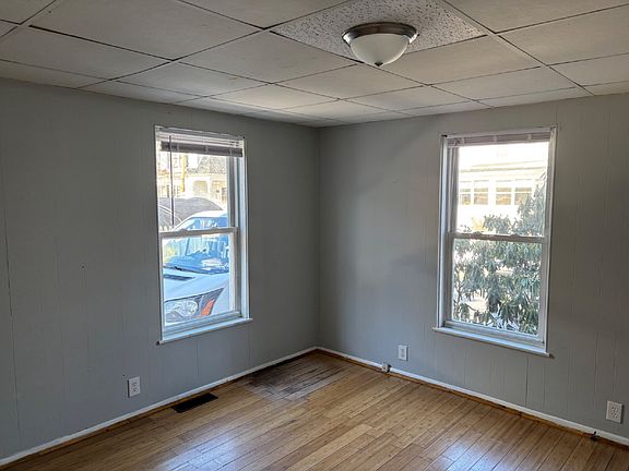 5th image of 42 Spruce St APT 6