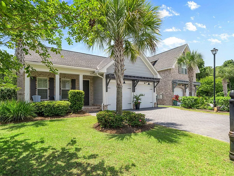 327 Cobalt Ln — Photo 44