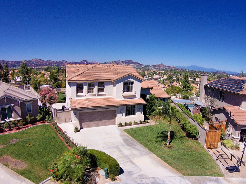 1st image of 41366 Grand View Dr