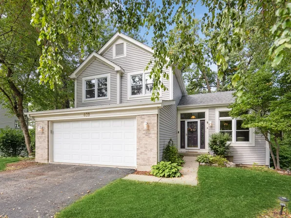 409 Hunters Way, Fox River Grove, IL 60021