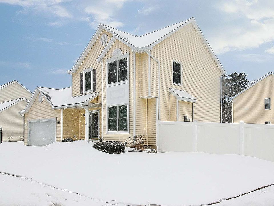1st image of 20 Callagan Dr