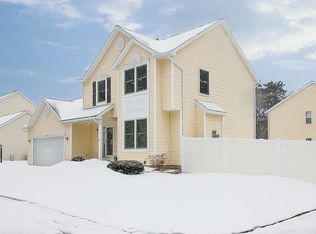 20 Callagan Dr, Saratoga Springs, NY 12866