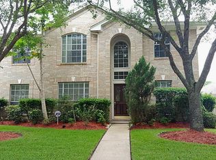 930 Bayhill Dr, Sugar Land, TX 77479