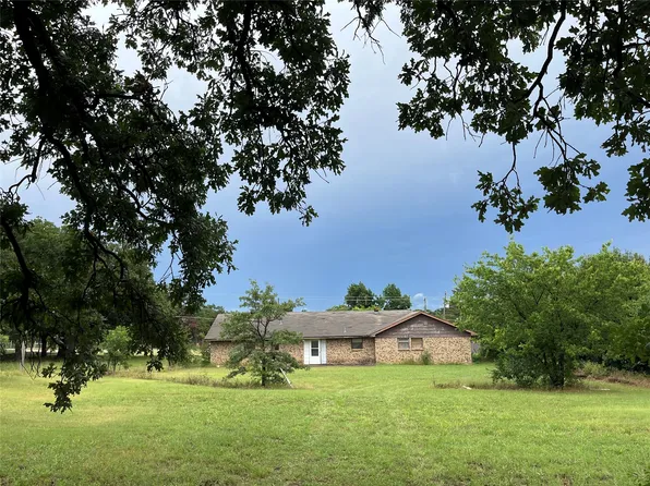 5324 Parker Henderson Rd, Fort Worth, TX 76119