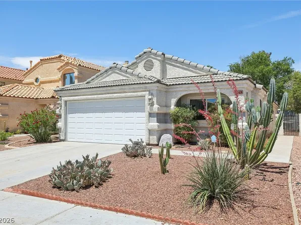 371 Legacy Dr, Henderson, NV 89014