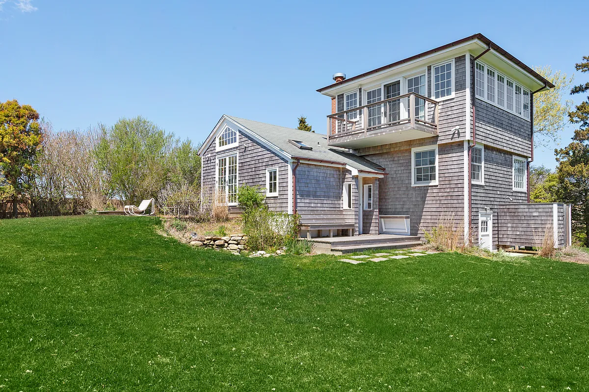 Building Photo - 109 Deforest Rd