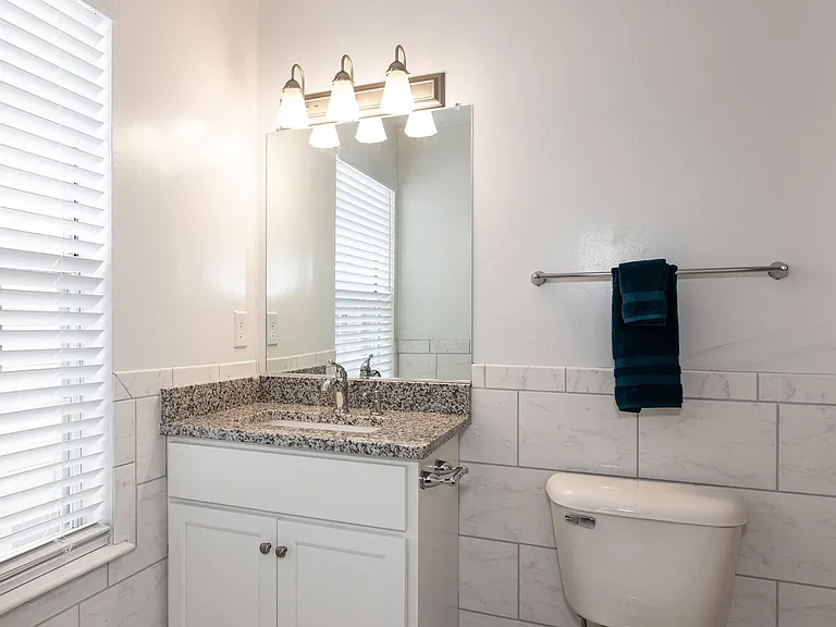 Lake Princess Anne Apartments — Photo 23