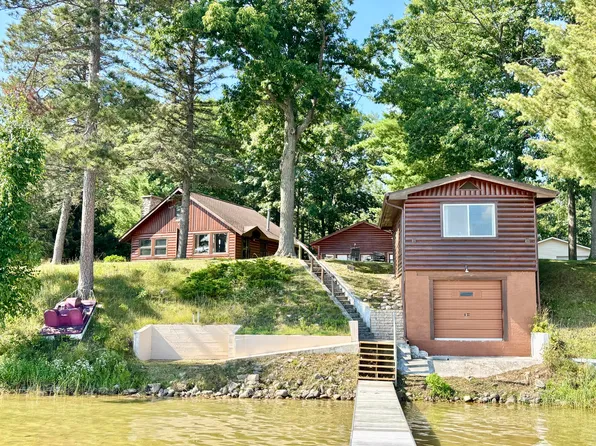 2965 Marion Dr, Lewiston, MI 49756