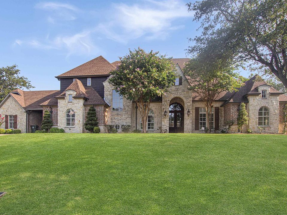 1st image of 6805 Castle Pines Ct