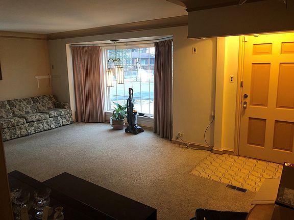 3rd image of 3354 N Osceola Ave