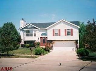 1108 Ashford Place Dr, O'Fallon, MO 63366