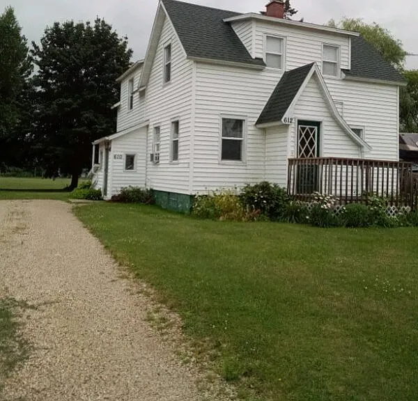 610 Church Ave — Photo 1