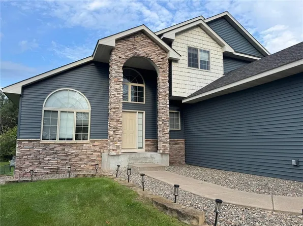 22608 Zion Pkwy NW, Oak Grove, MN 55005