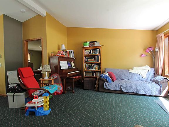 4th image of 2722 4th Ave W