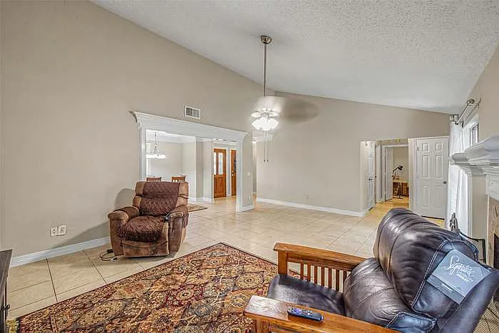 3022 Old Fort Rd — Photo 2