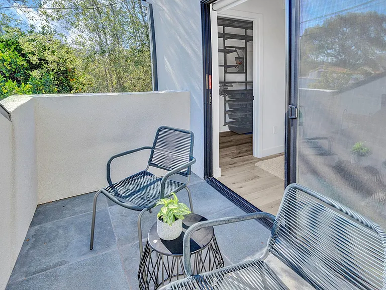 2108 S Pelham Ave — Photo 15