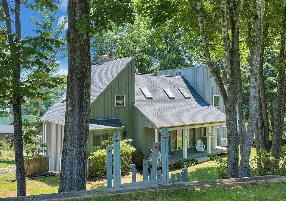 1st image of 428 Anchor Dr