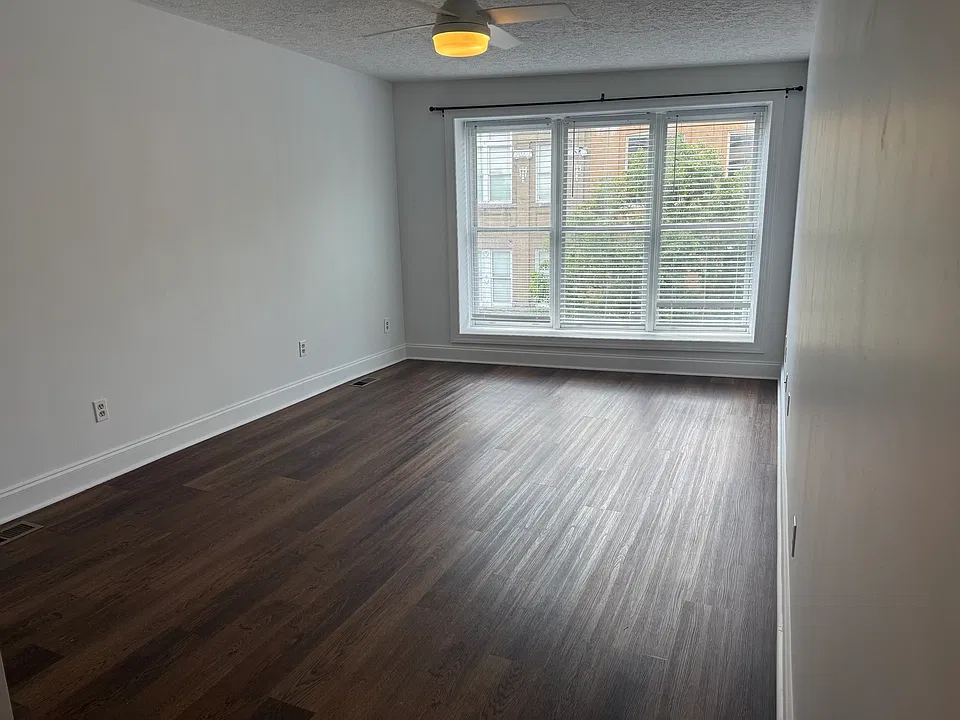 121 Campbell Ave SW #2-A