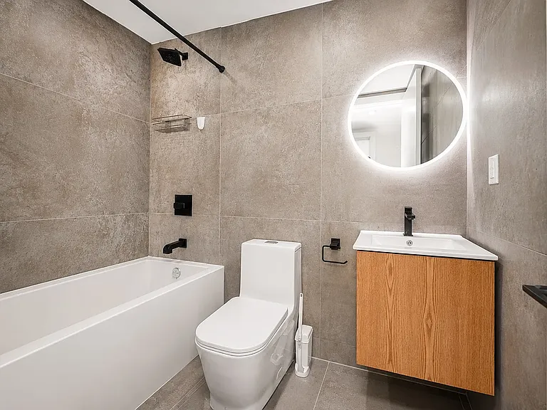 710 De Graw St #1A — Photo 9