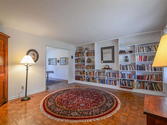 4th image of 1025 S Graywell Dr