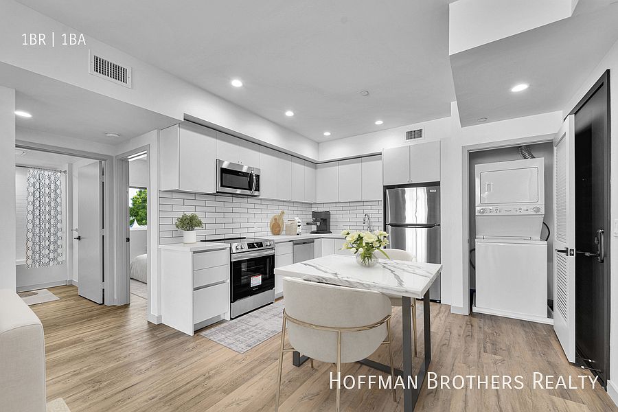 1st image of 1240 Magnolia Ave #406