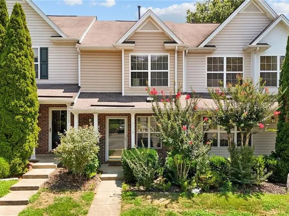 1119 Oak Blossom Way, Whitsett, NC 27377