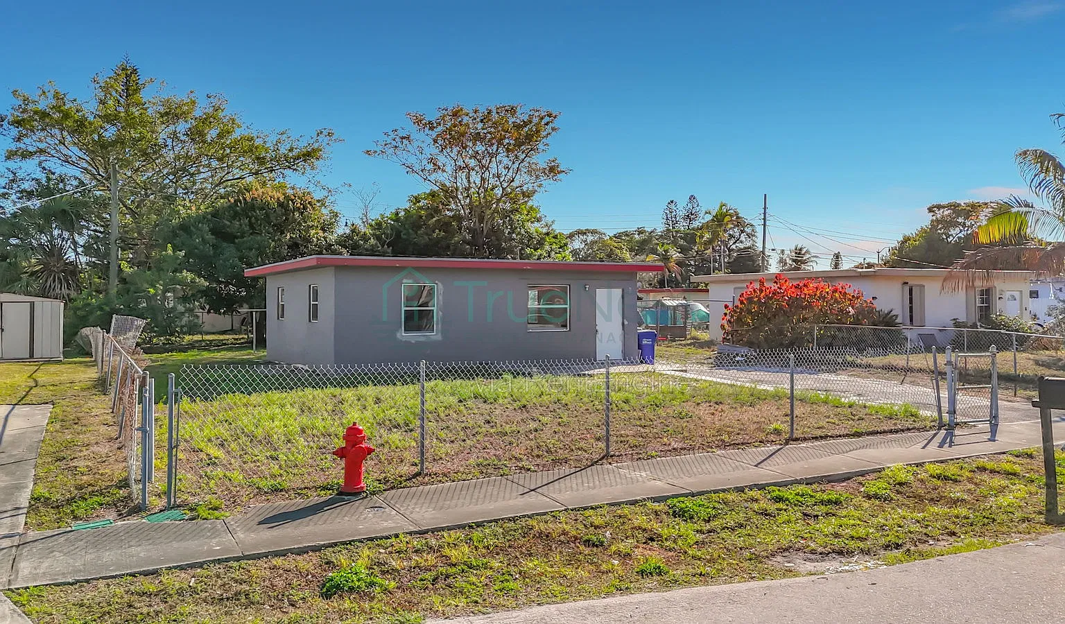 2 bed, 1.0 bath, $1,900 — Photo 1