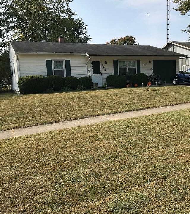 1st image of 229 Crestwood Ln