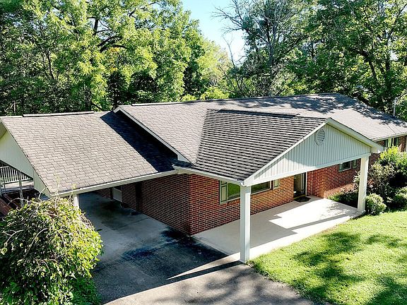 3rd image of 616 Stalans Dr