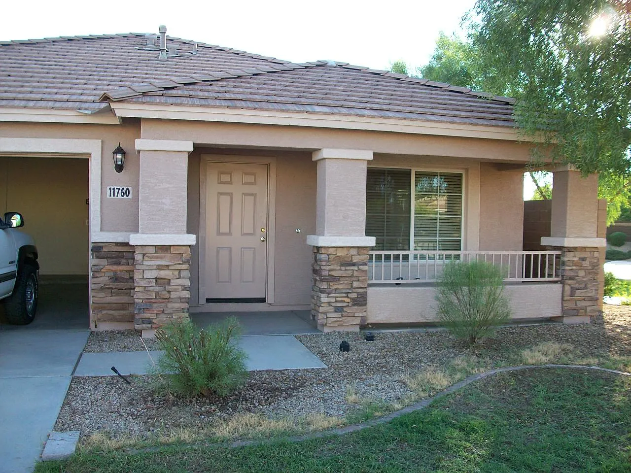 1210 50th Pl NE photo 1