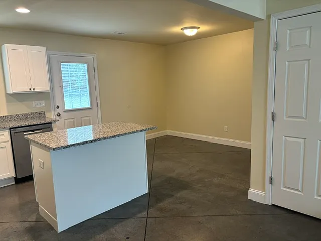 1200 Davis St #1 — Photo 5