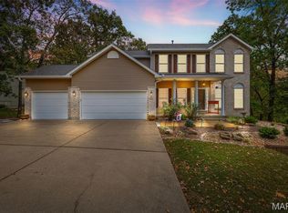416 Trinity Rdg, Pevely, MO 63070