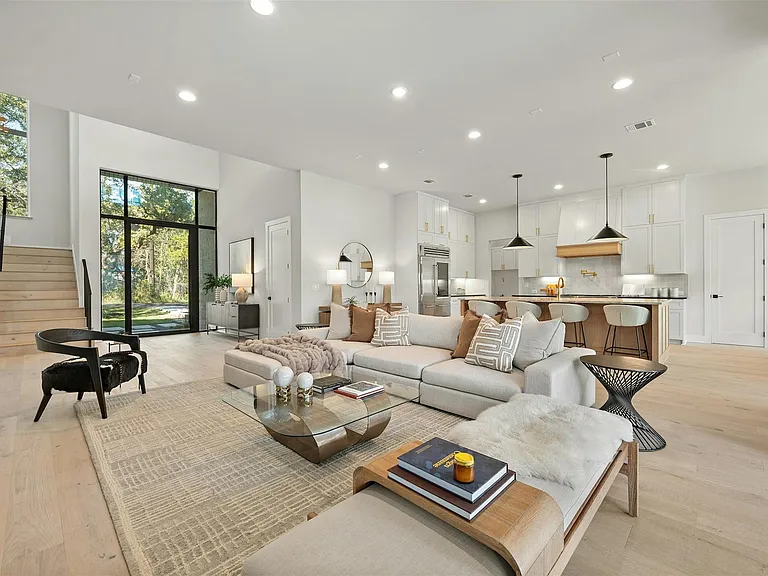 1339 Allen Rd — Photo 8