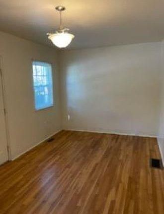 2nd image of 1320 W 5th Ave