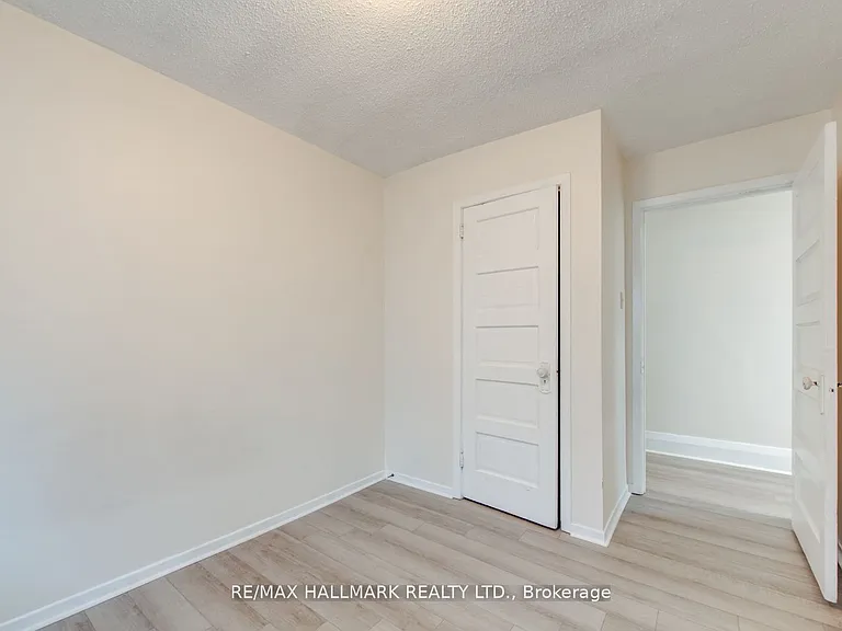 576 Ossington Ave S #2 — Photo 21